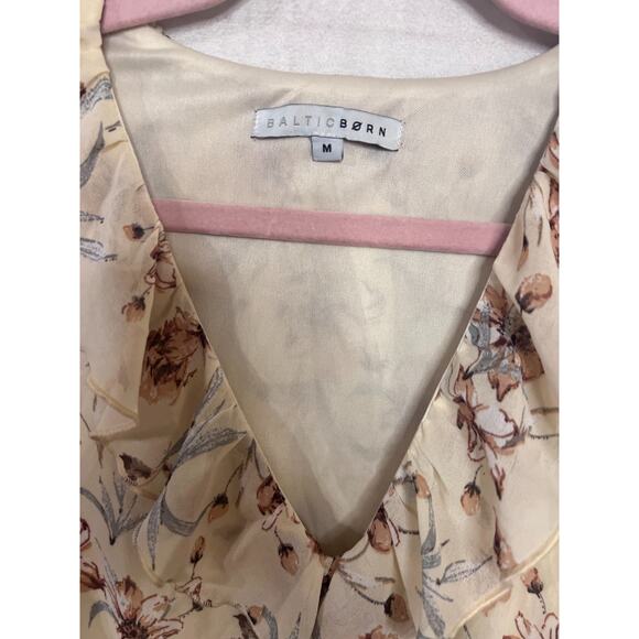 Baltic Born Dress Cream Floral Print Ruffles Size MED Classy Cute - Picture 5 of 6